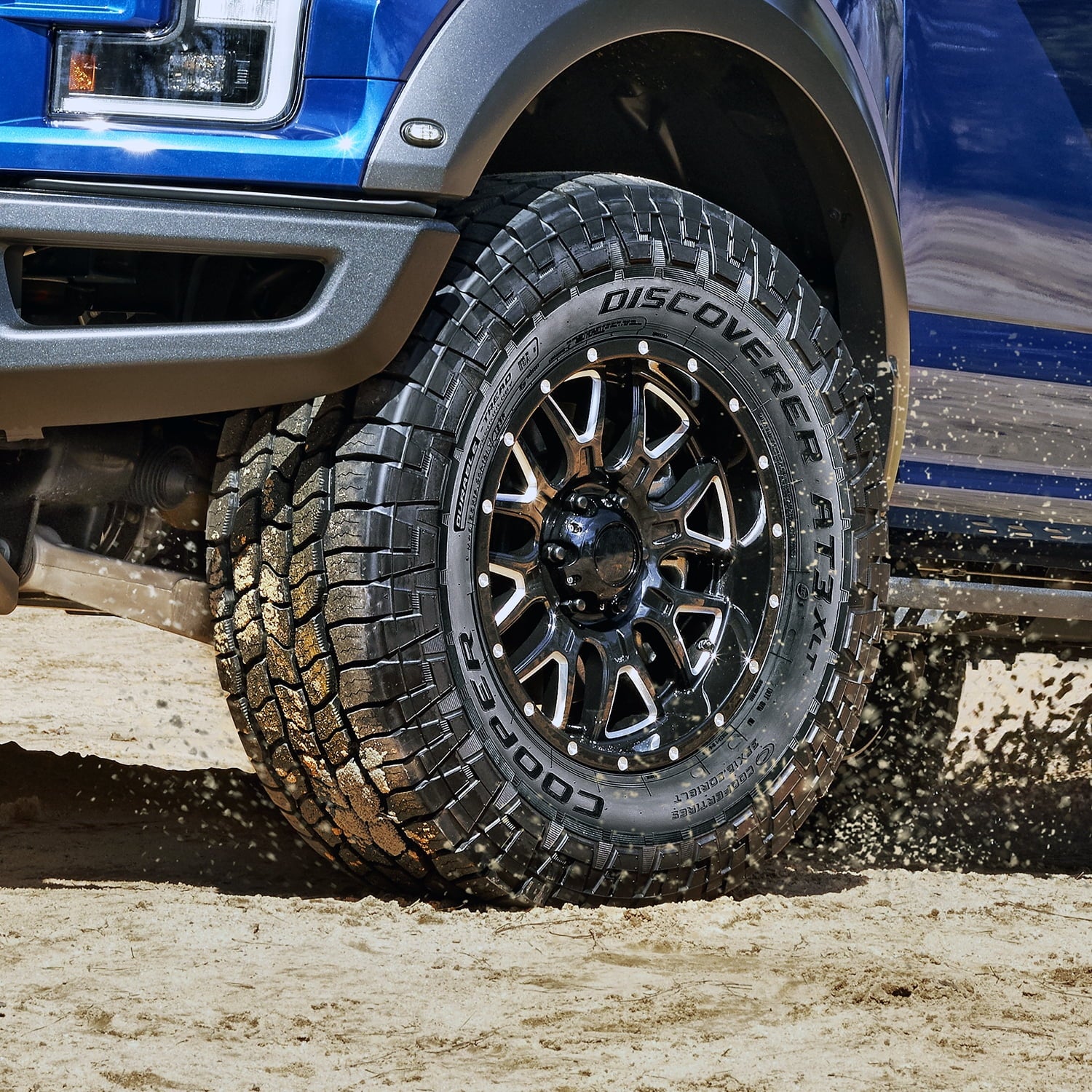 Cooper Discoverer AT3 XLT All Terrain Tires 285/75R16 10 Ply E &ndash; Fits Light Trucks &amp; Hummer H3 Models